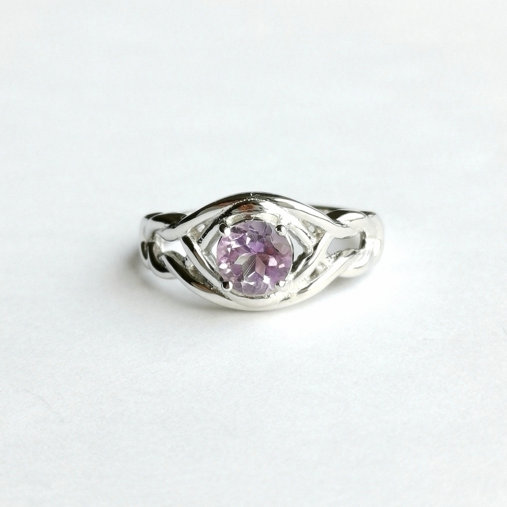 Sterling Silver Lavender Amethyst Ring Size 7